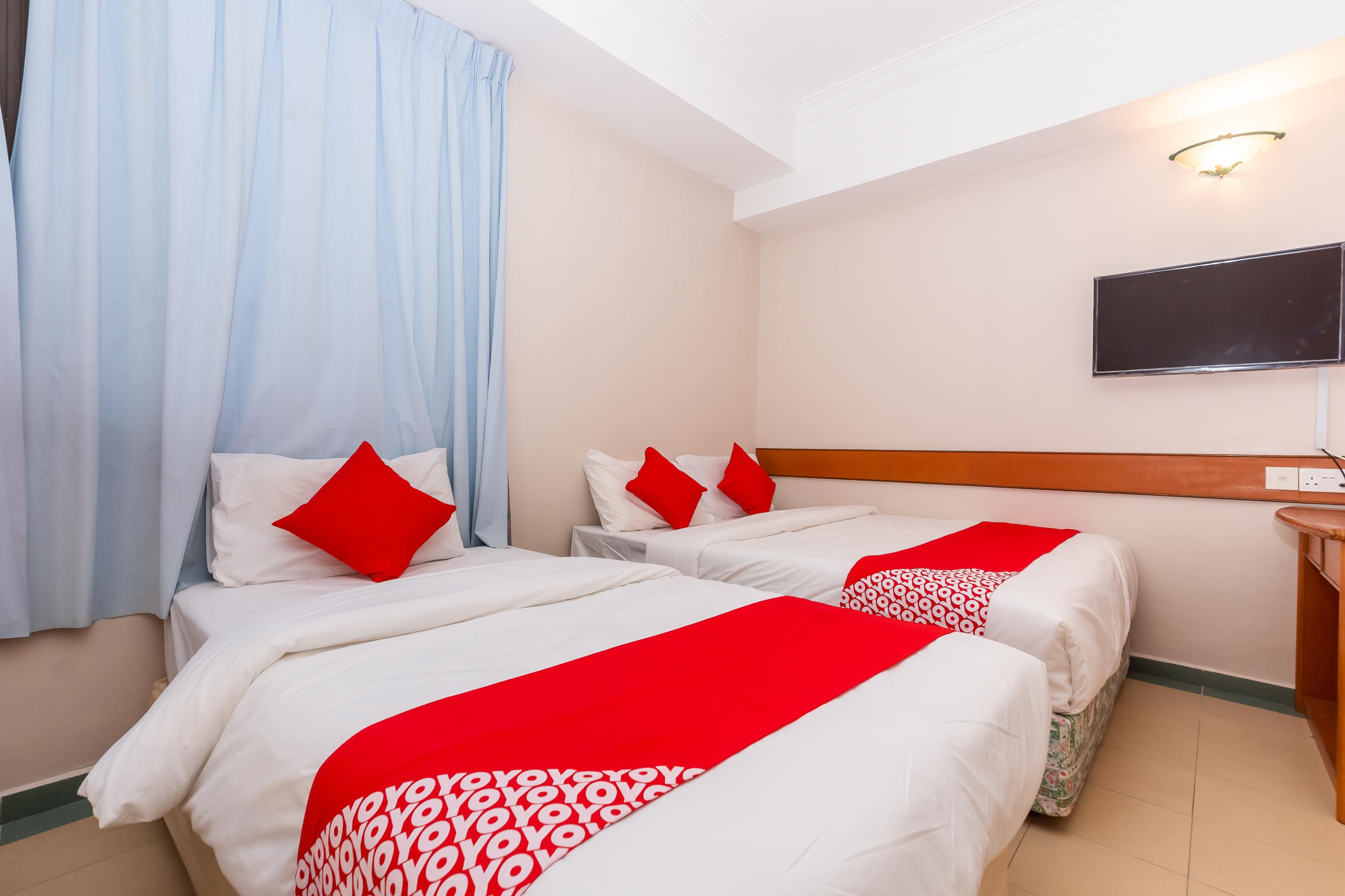 Oyo 764 Hotel Famous Inn Malakka Dış mekan fotoğraf