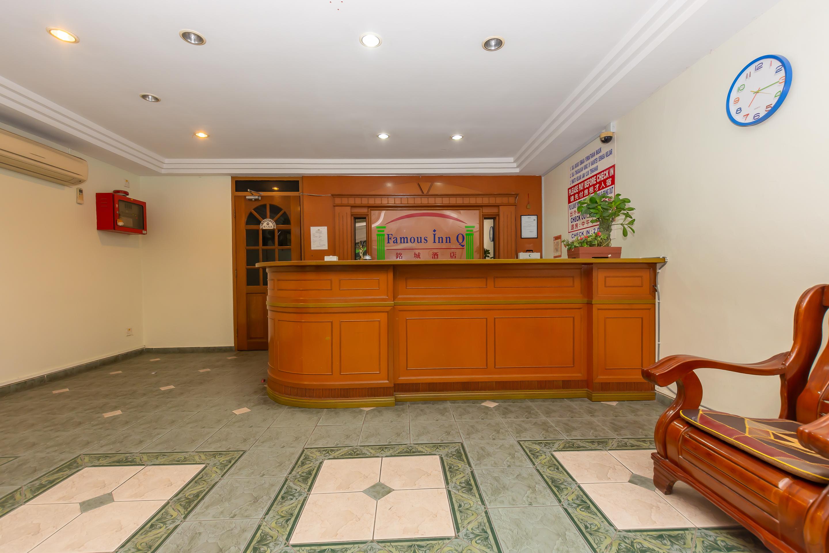 Oyo 764 Hotel Famous Inn Malakka Dış mekan fotoğraf